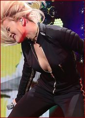 Rita Ora Nude Pictures