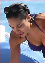 Rosario Dawson Nude Pictures