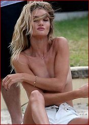 Rosie Huntington Whiteley Nude Pictures