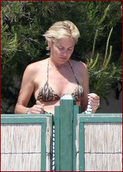 Sharon Stone Nude Pictures