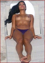 Suelyn Medeiros Nude Pictures