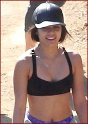 Vanessa Hudgens Nude Pictures