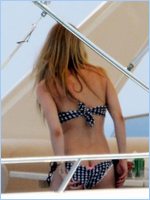 Avril Lavigne Nude Pictures