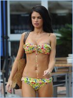 Chloe Sims Nude Pictures