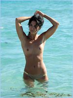 Leilani Dowding Nude Pictures