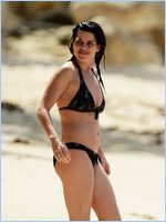 Neve Campbell Nude Pictures