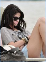 Selena Gomez Nude Pictures