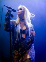 Taylor Momsen Nude Pictures