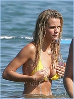 Brooklyn Decker Nude Pictures