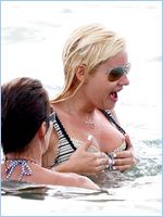 Elisha Cuthbert Nude Pictures