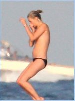 Kate Moss Nude Pictures