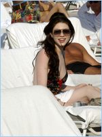 Michelle Trachtenberg Nude Pictures