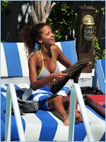 Noemie Lenoir Nude Pictures