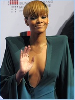 Rihanna Nude Pictures