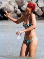 Rihanna Nude Pictures