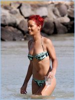 Rihanna Nude Pictures