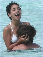 Vanessa Anne Hudgens Nude Pictures